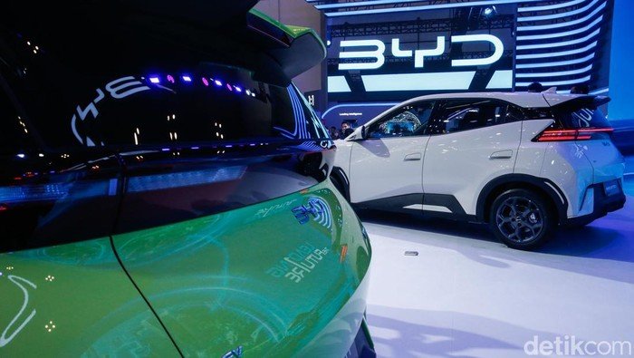 Insentif Mobil Listrik Impor Disetop, Harga BYD dkk Bakal Naik?